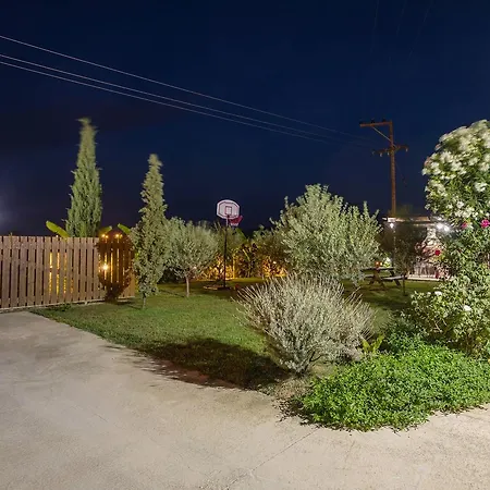 Varta Village - Elea House Дом отдыха Kalipadhon