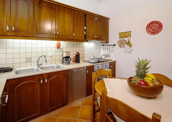 Varta Village - Elea House Tatil Evi *