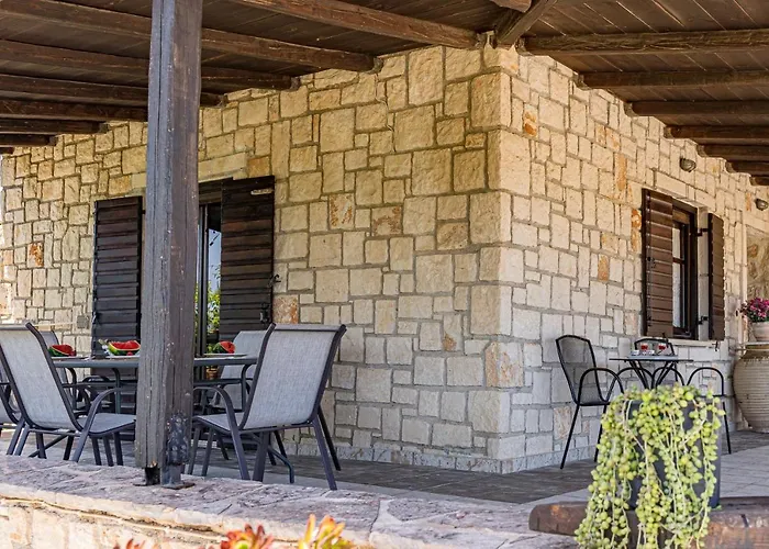 Varta Village - Elea House Tatil Evi *