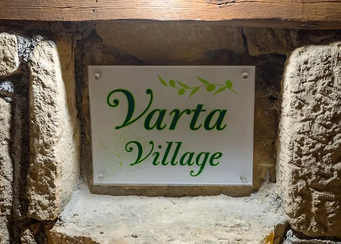 Varta Village - Elea House Tatil Evi *