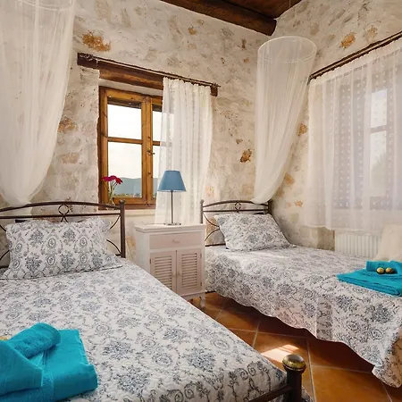 Varta Village - Elea House * Kalipádhon